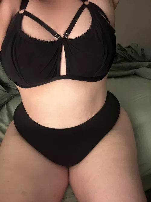 Tuck me in? by OrganicBar1312