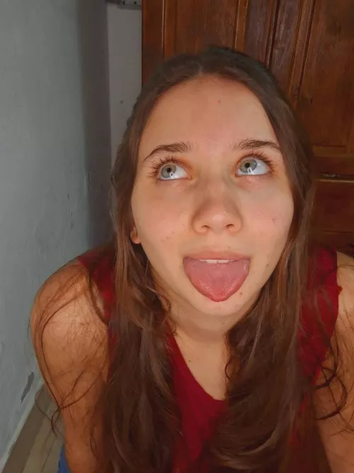 Use this tongue as your personal toy by exampassermandem