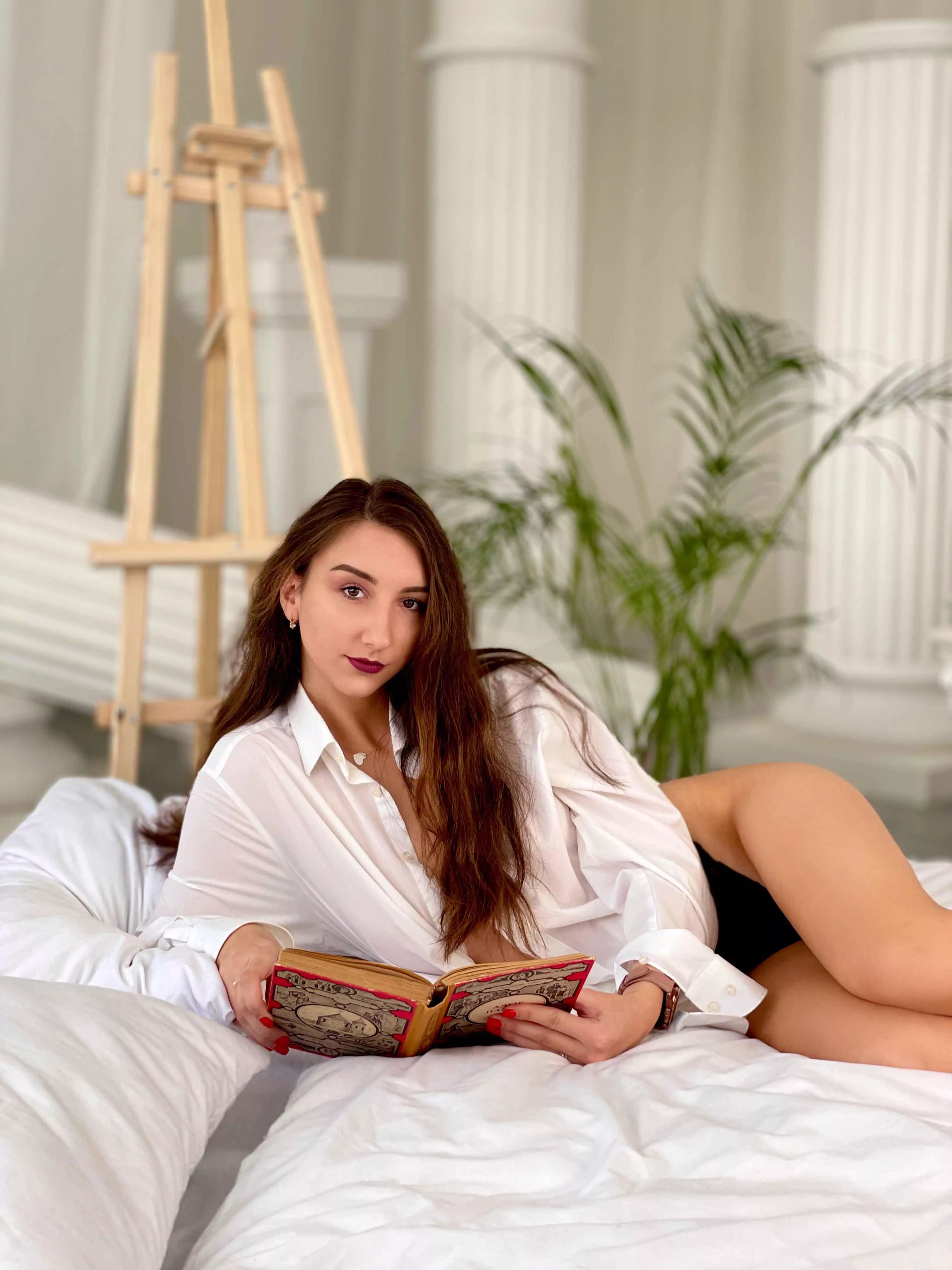 Who wants a secretary wife like me? posted by CuteGirlAngel