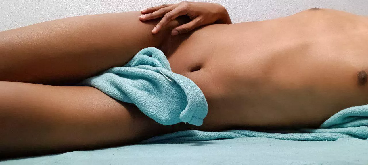 Who wants to get in bed with me? posted by Standard-Standard312