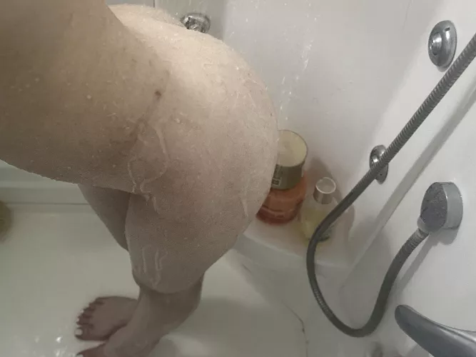 Would you care to help me get clean? by serapetal