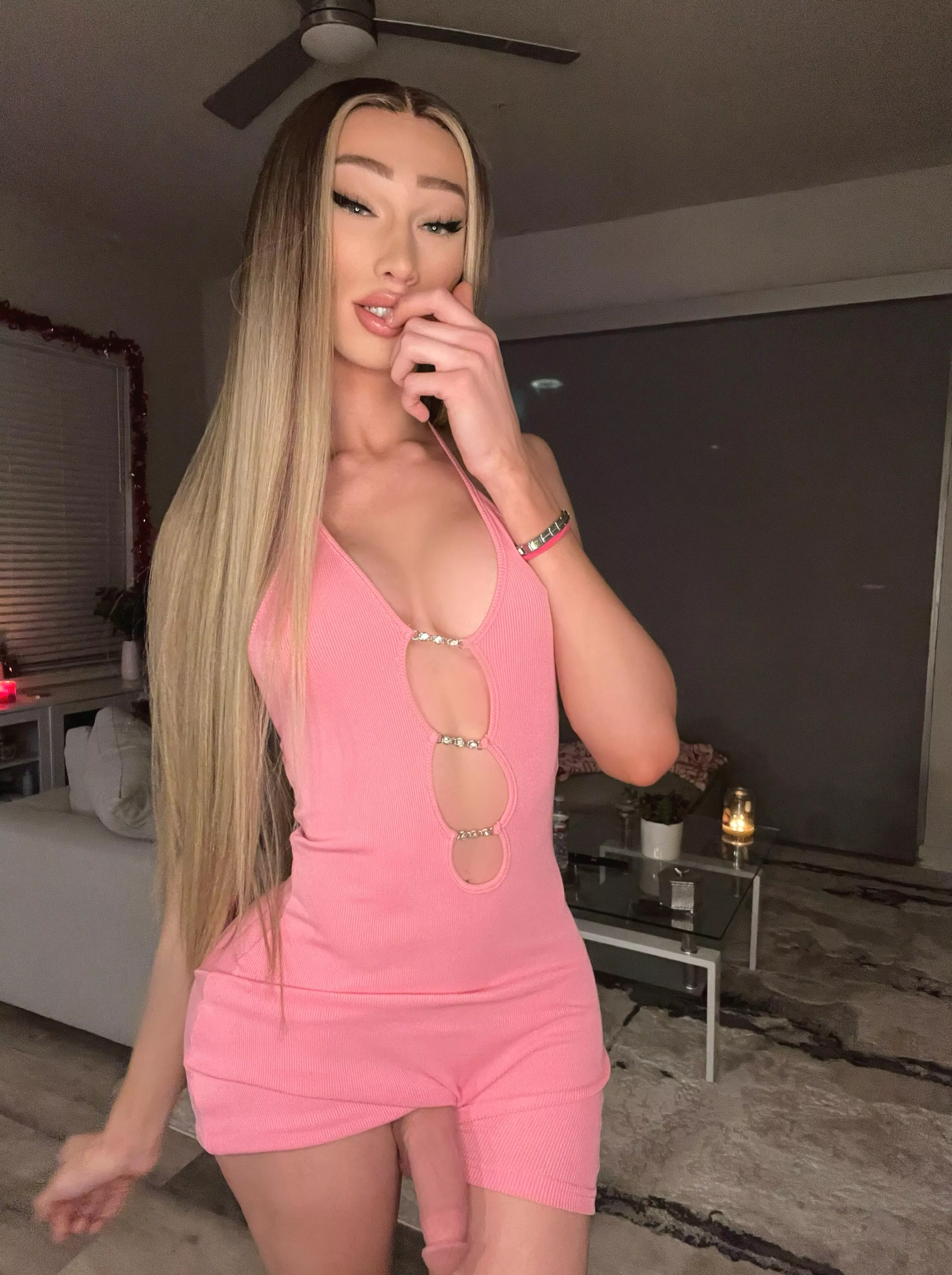 Would you ever date a tgril who is addicted to your cum? 🥺 posted by DuchessG63