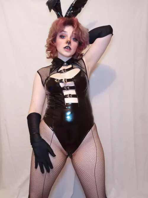 Would you fuck a bunny girl like me? by LadyCheesecake12