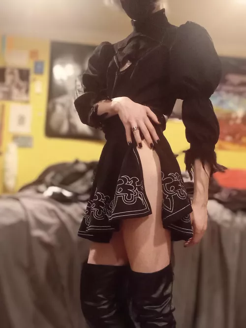 2B Cosplay moment by ScratchTheFemboi