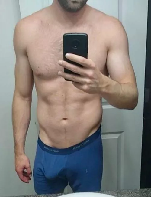 35 wife fucked a coworker. Need attention. DMs open by Illustrious-Rich-684