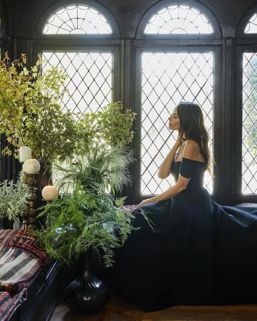 Abigail Spencer by Leading-Taro9721