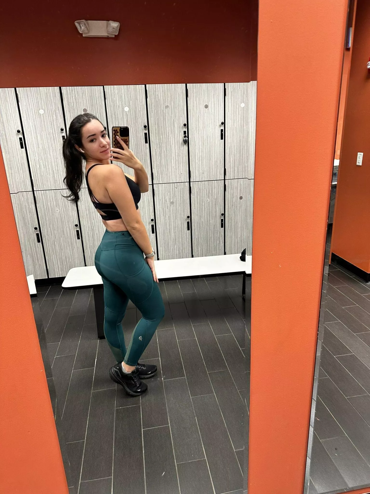 Body by Sunday morning sweat.  posted by beccahasdarkhair