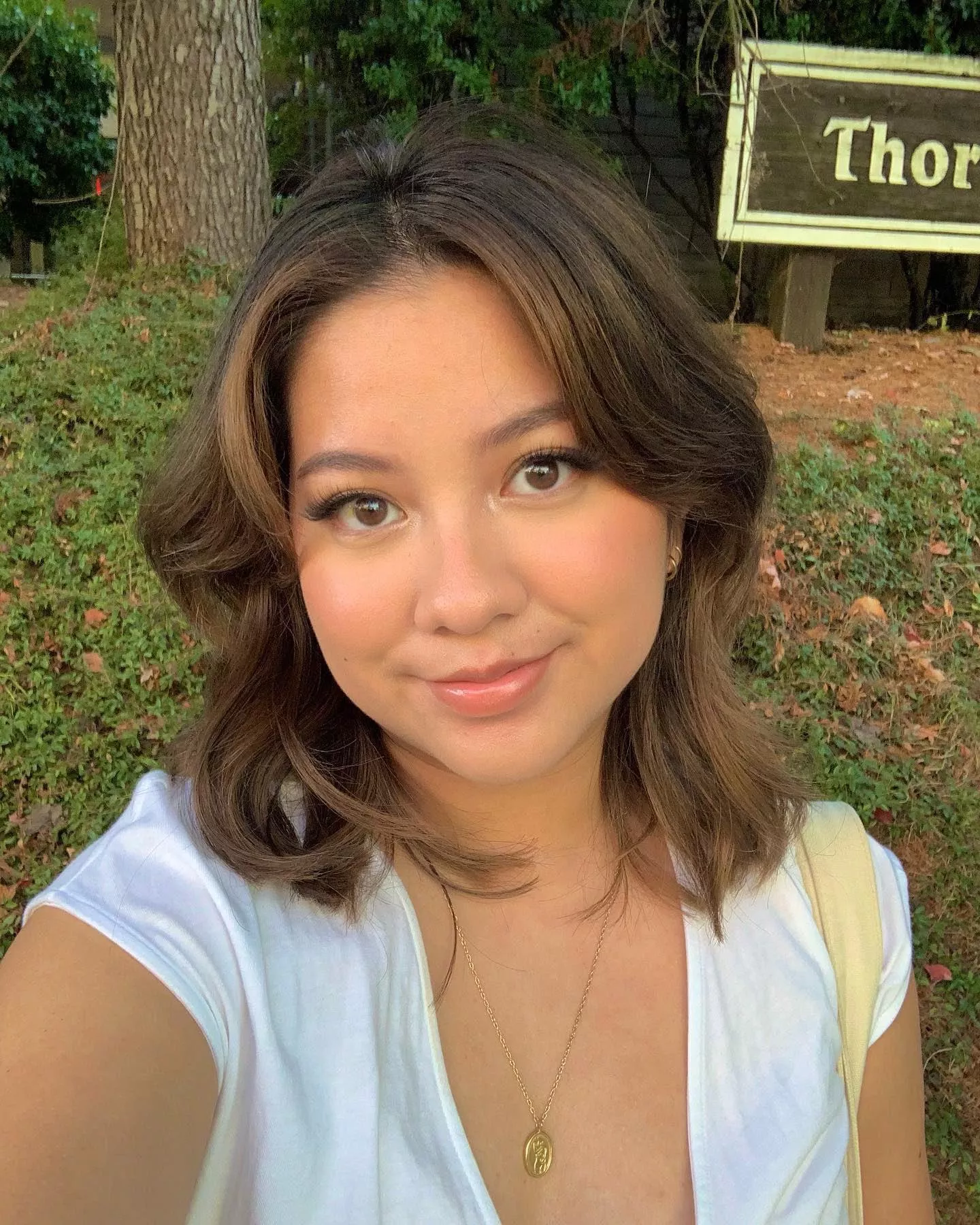 Brown eyed, brown hair beauty posted by Active-Rise-247