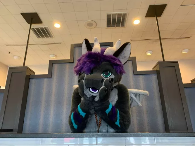 Come sit with me, I won't bite. <3 by SerenDuskflare