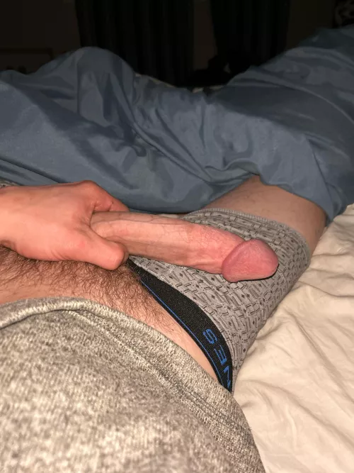 Daddy’s hornnnyy 😅 by Informal_Floor9696