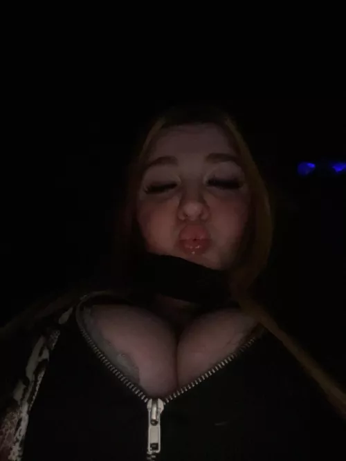 Did you miss meeee? by Iowa_ginger