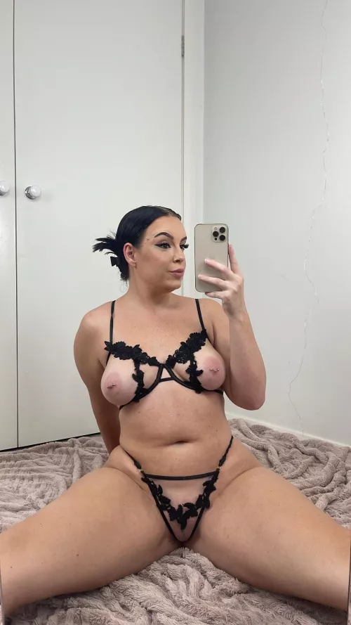 Do you like my pink nipples? by naughtynail69