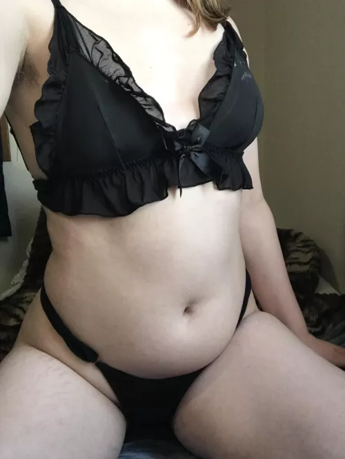 Do you like my waist? by DaisyLeonXXX