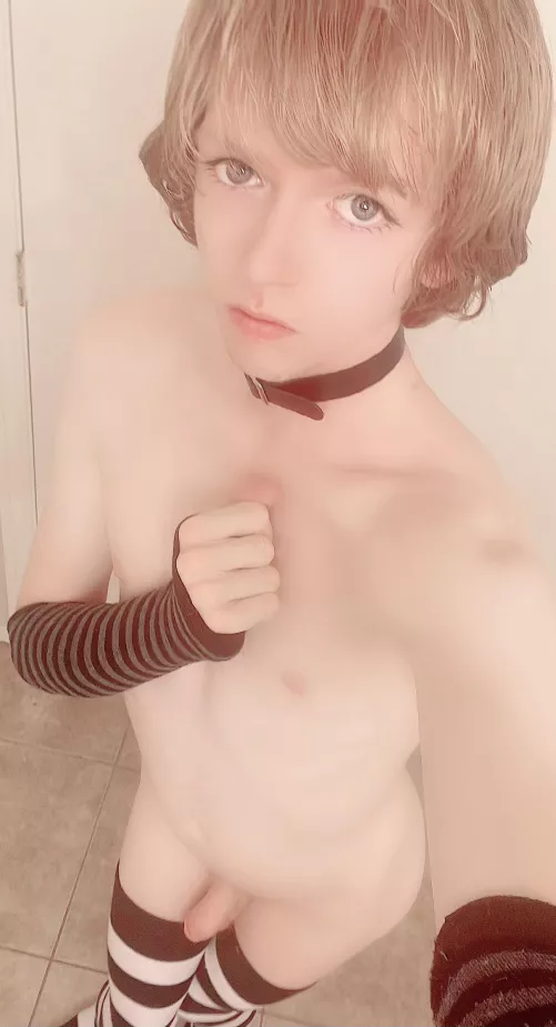 Do you think I look cute? 💕 by AstonishingCobb