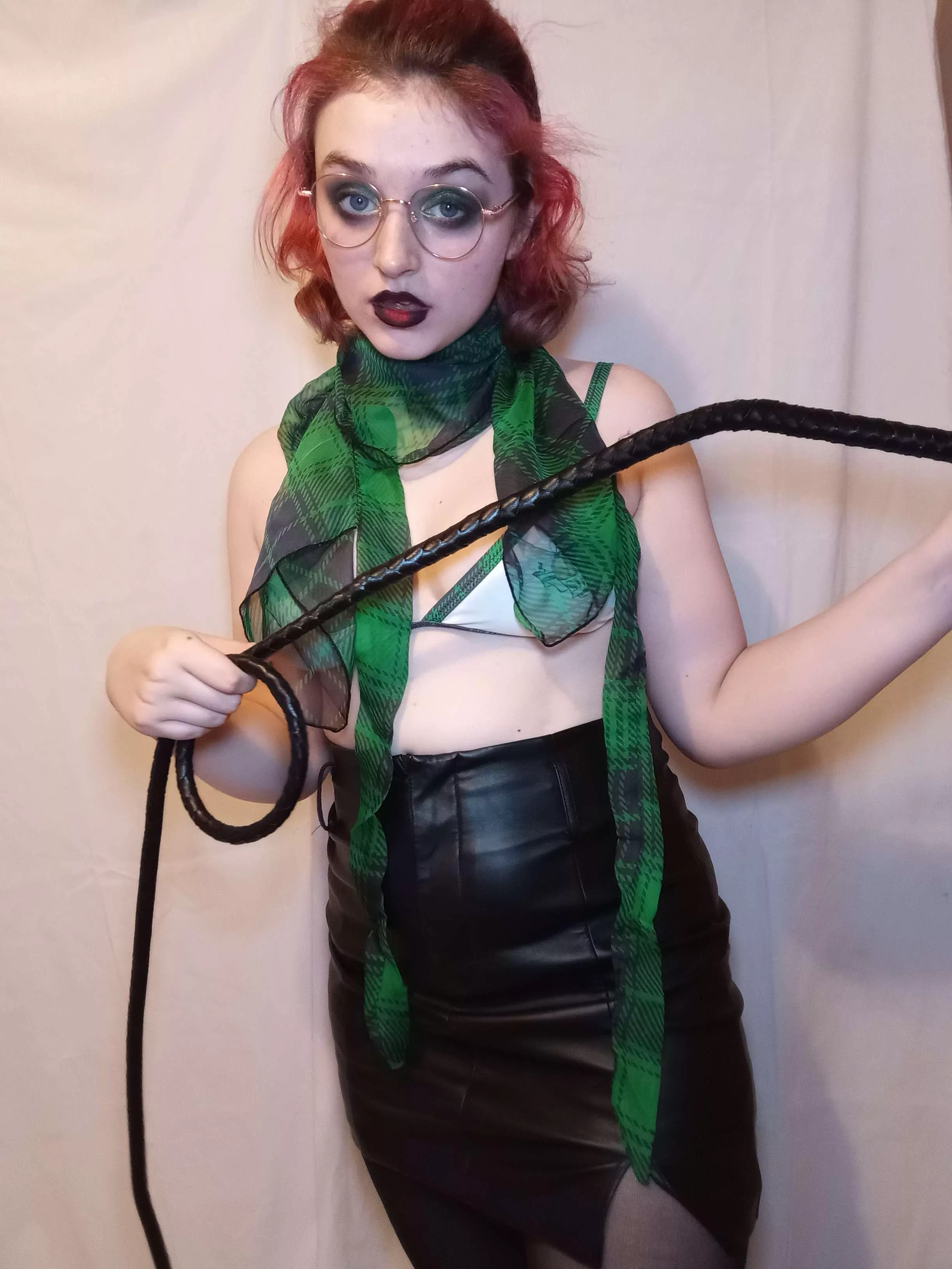 Dominant women with glasses are now your new fetish posted by LadyCheesecake12