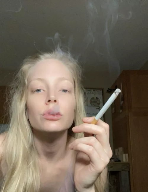 Enjoying a cigarette after getting my face fucked  by Rozez119