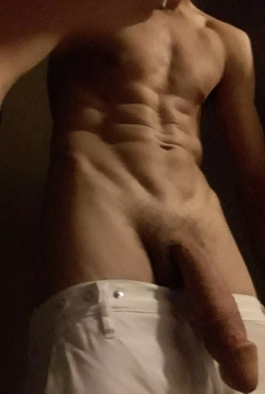 Girls, am I bigger than your man? posted by jvbrooks96