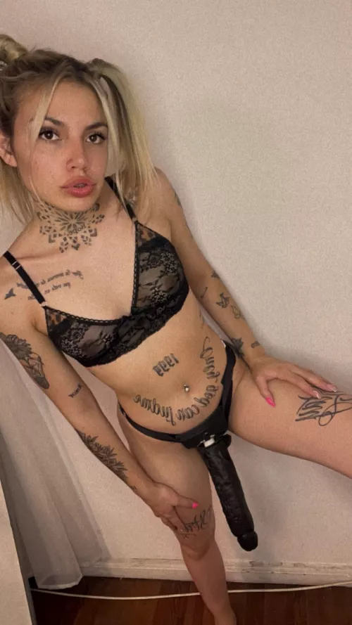 Good morning ! Anyone who eats hard cock for breakfast? by Emiliaadisson