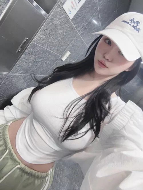 Guess what’s beneath my white top 🤭🤭 by Scared_Material4675