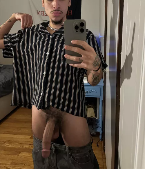 how’s the view ?  by cherrywaves4L