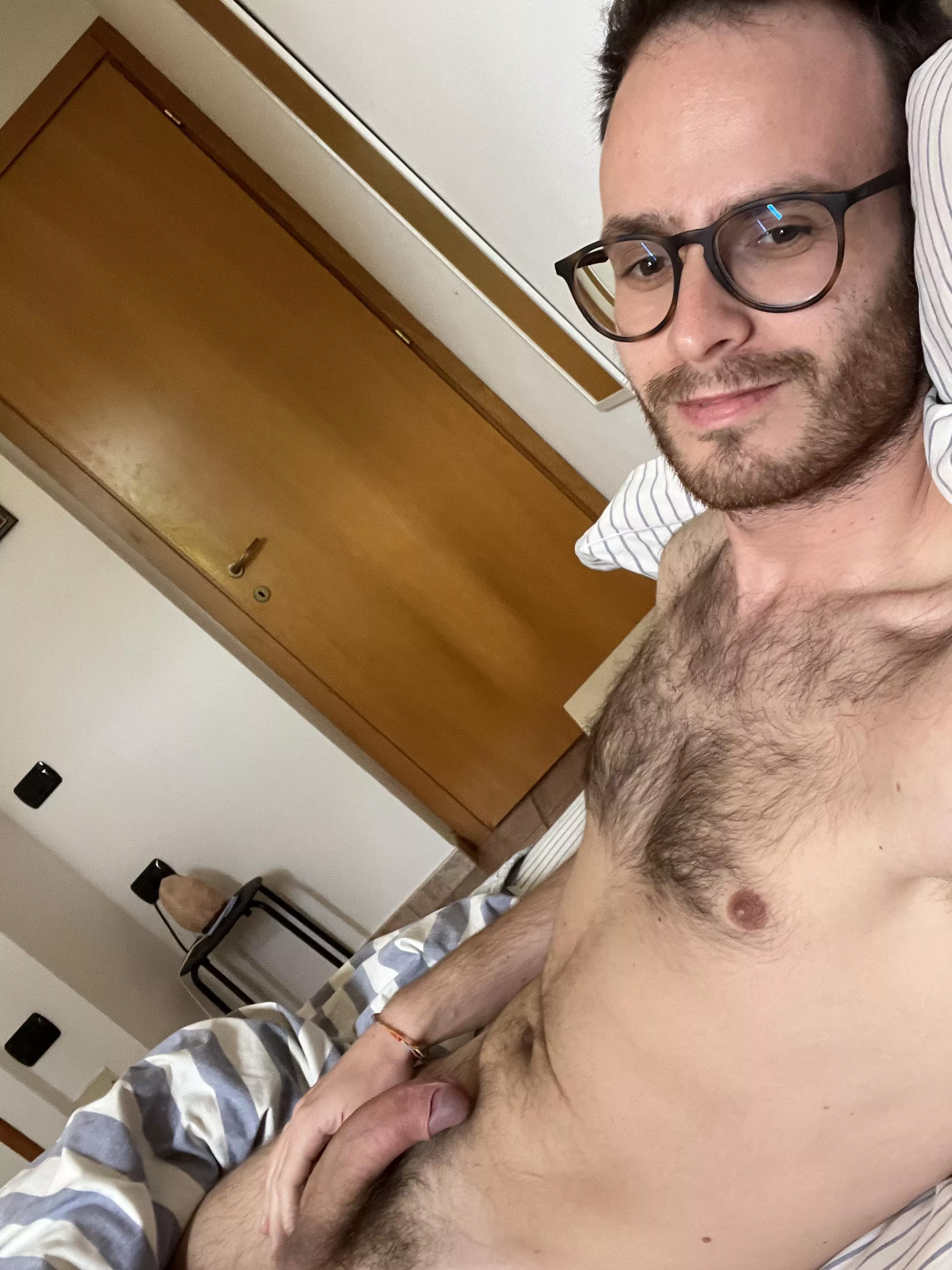 I guess it’s true that Italians are always hairy😎 posted by fraxxx_98