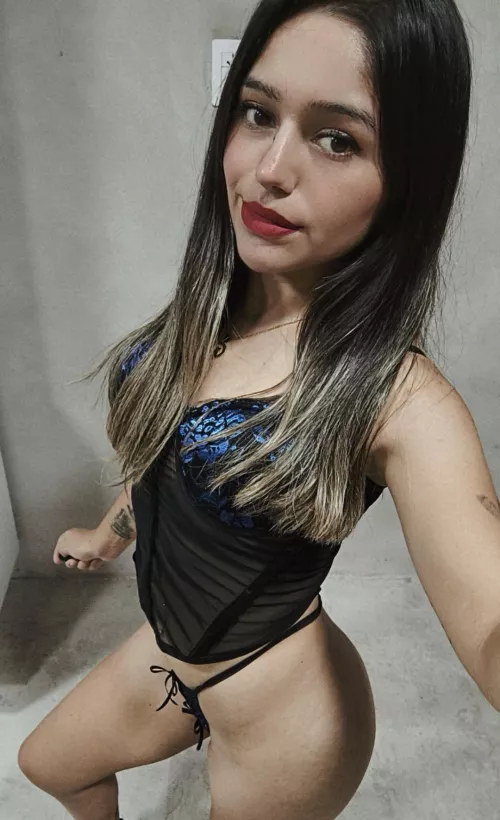 I look good? Or should I have less clothes? by nanulpz