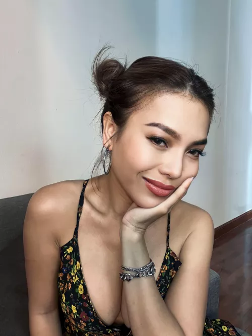 Looking for an Asian girlfriend with a spicy personality? 😘 by essanirvana