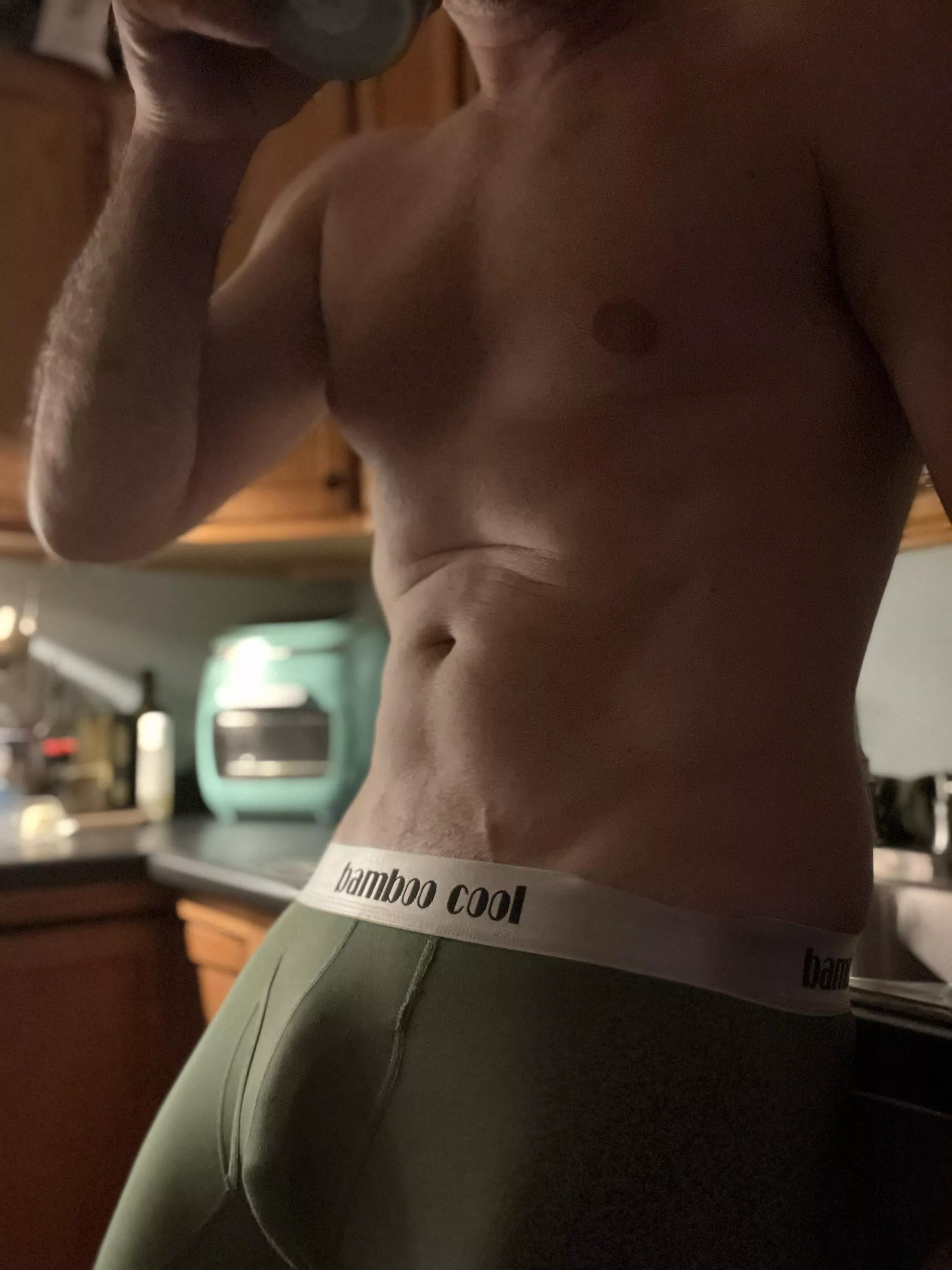 Love the green on women… figured I’d give it a try posted by cantanymoresorry