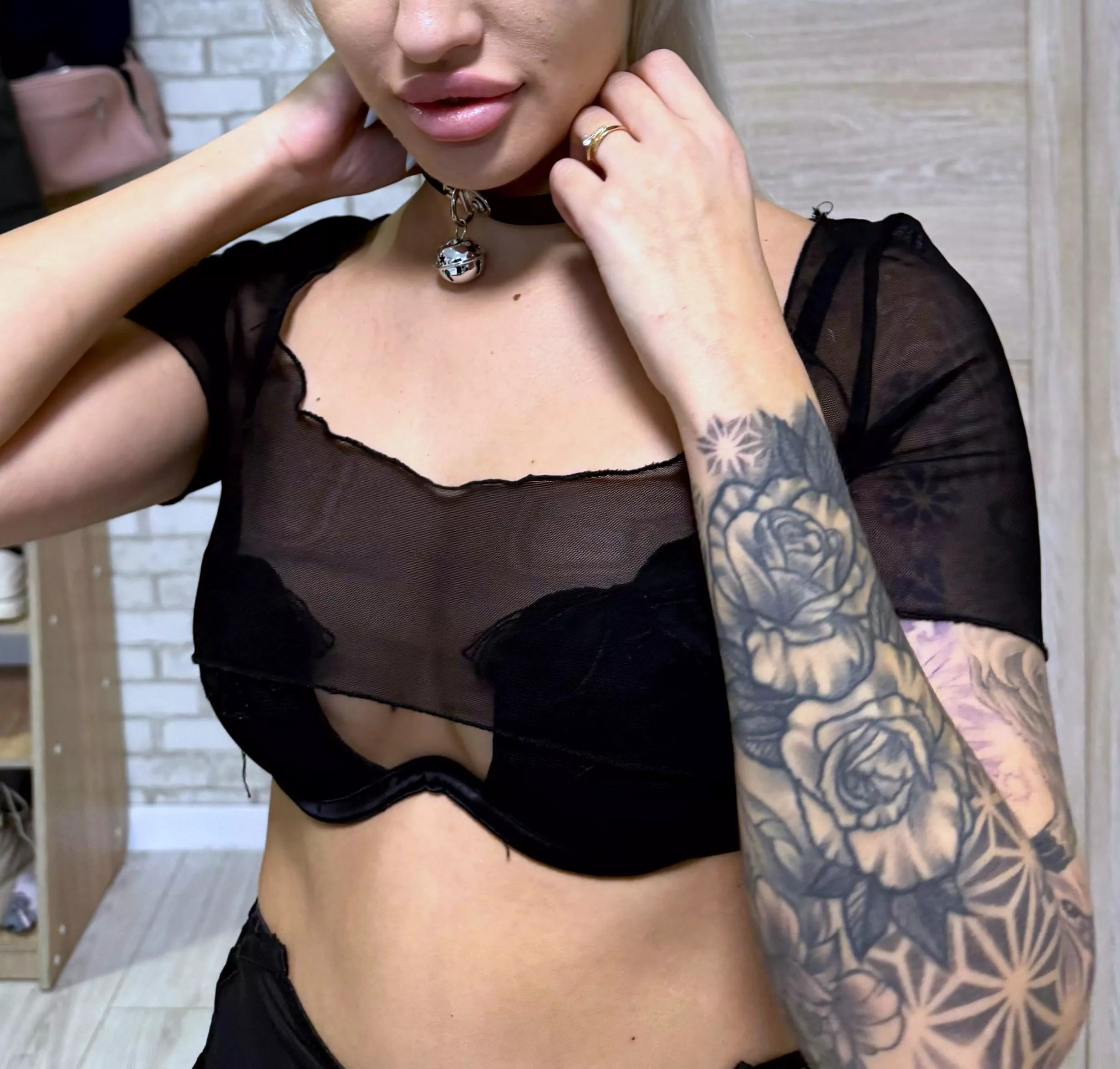 My collar, your control posted by emimur