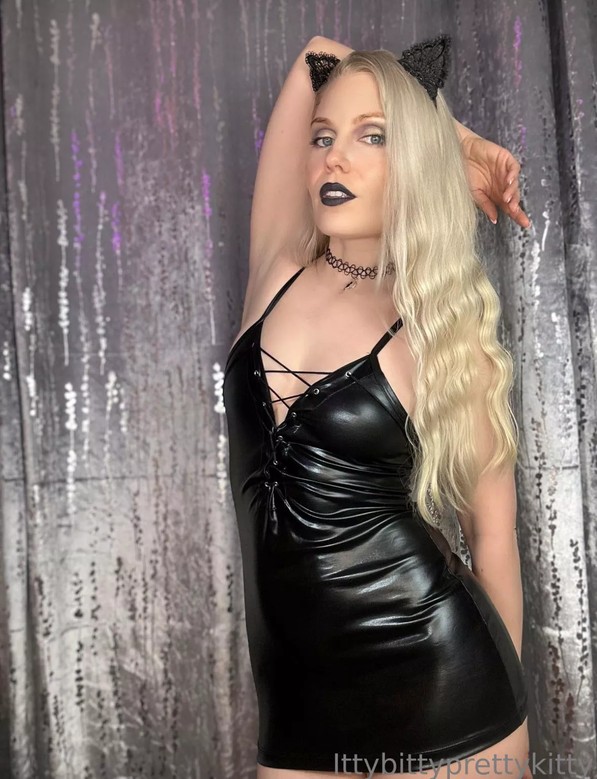 Naughty Kitty  posted by ittybityprettykitty