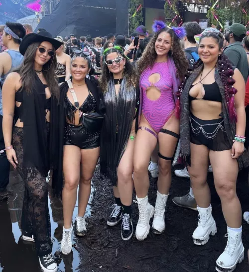 Pick one slut  by tennisa_zelal