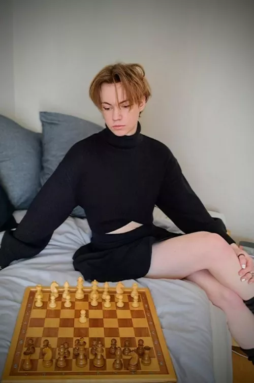 POV: you are about to lose in chess :3 by FaintsFB