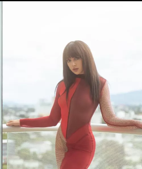 Sexy&smart by Away-Preparation-769