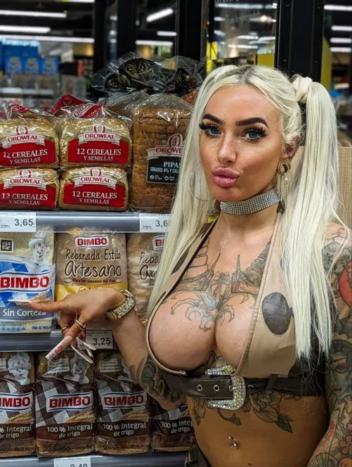 Shopping in the right section by sierrasly00