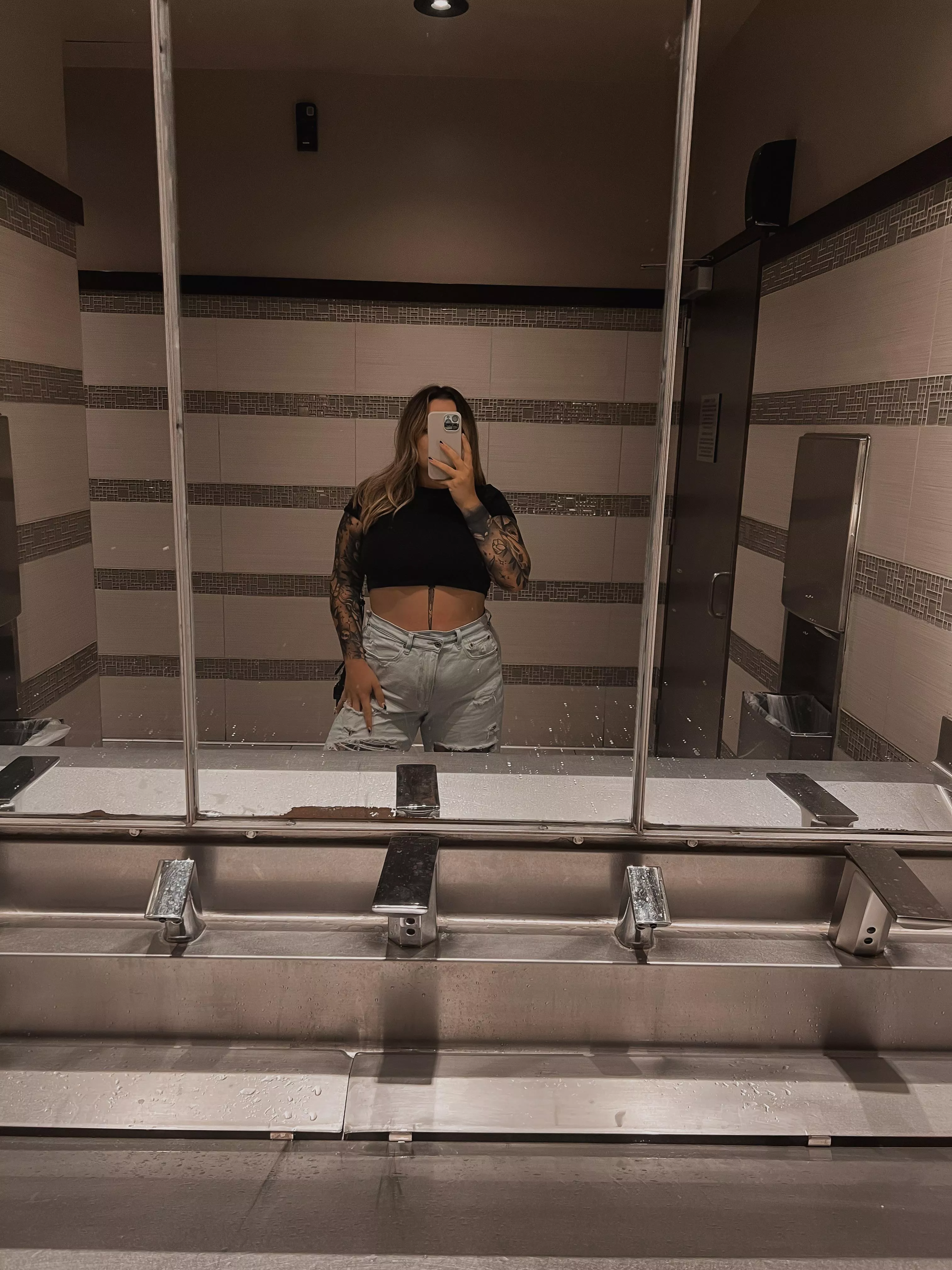 Take me out and I’ll let you get dirty after  posted by gabiii_carter