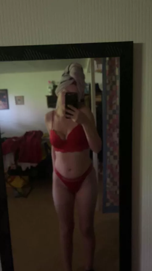 Tell me yes and I'll send you my private pics by Camillaa10