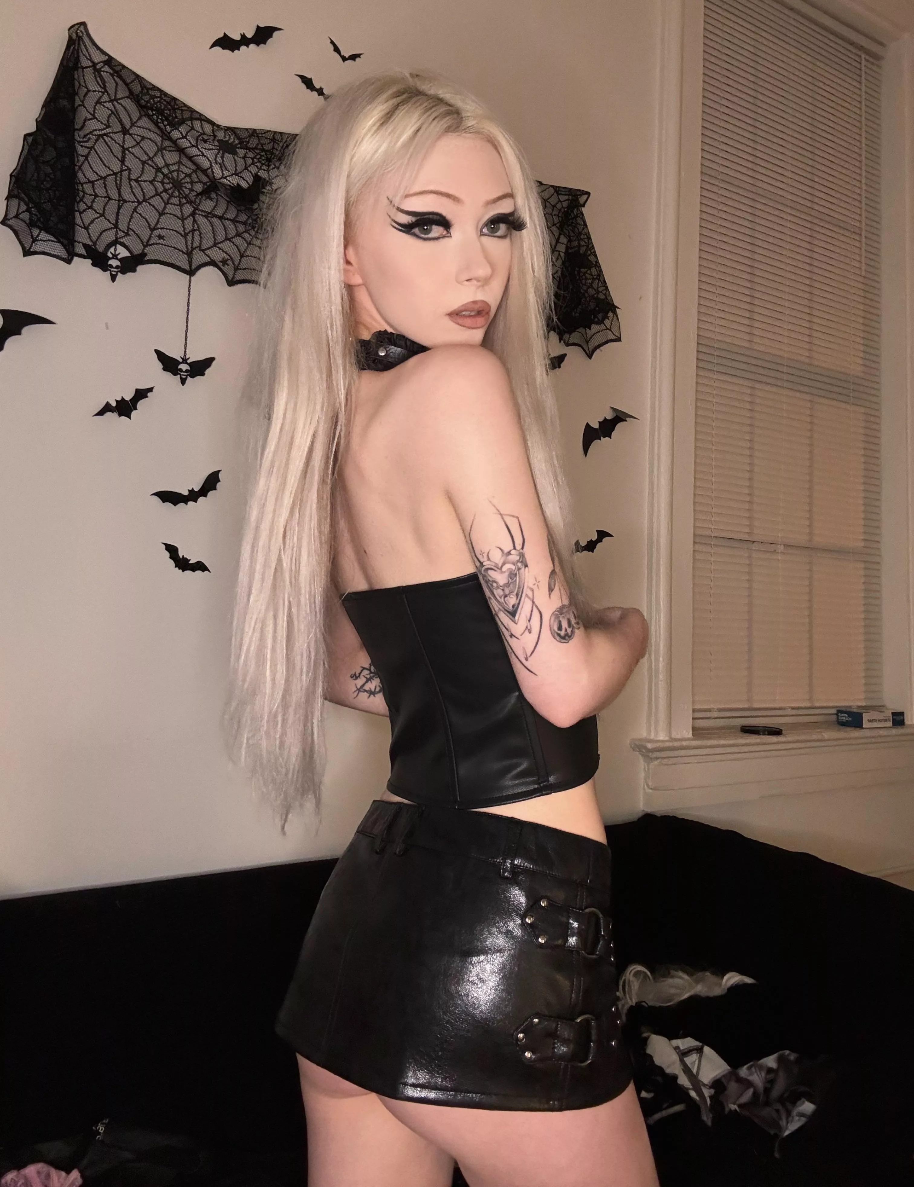 think I need a shorter skirt ;) posted by lucy_fairy__