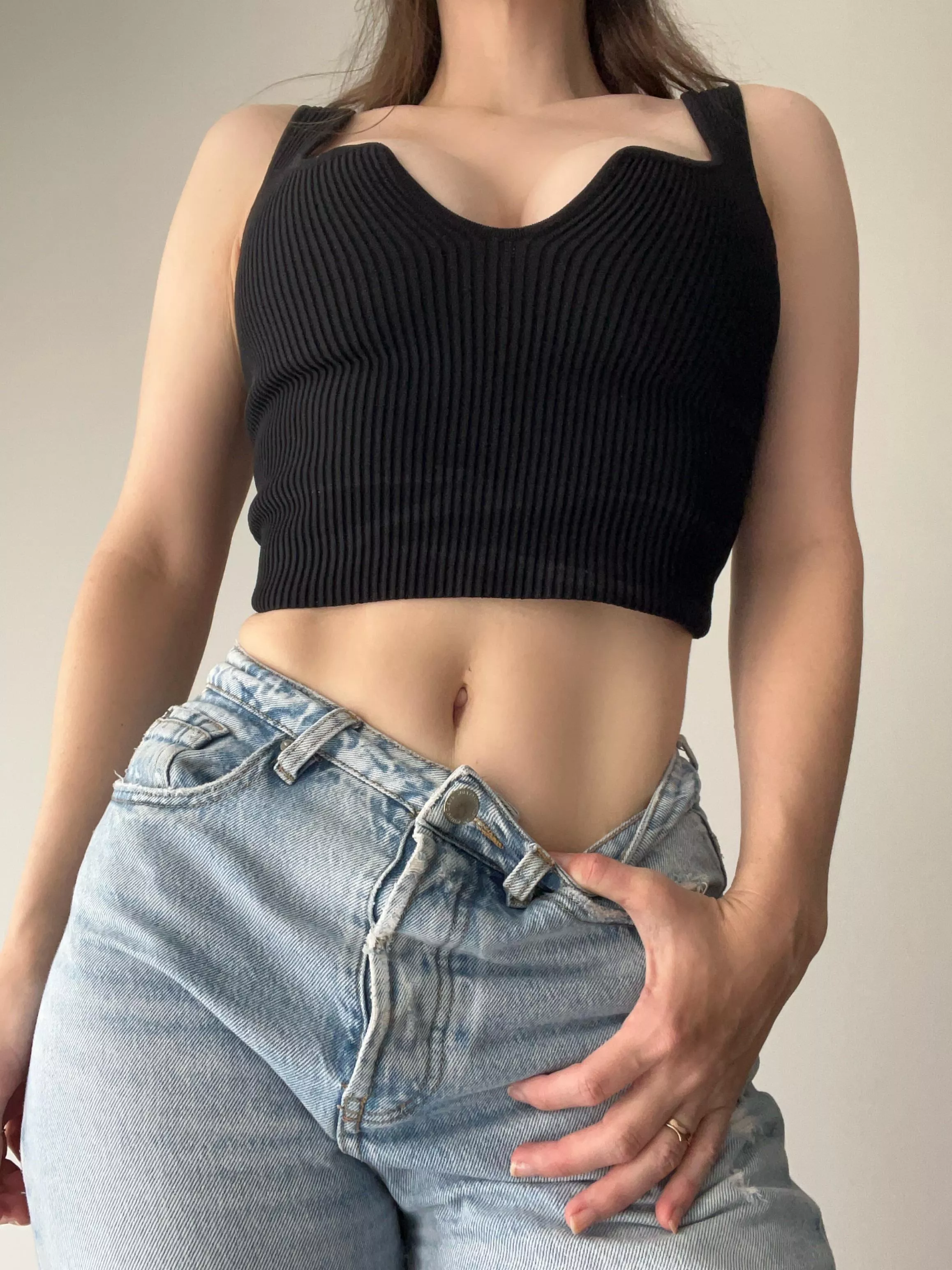 This inbetweenie clearly is wanting some worshipping  posted by chillwithrose