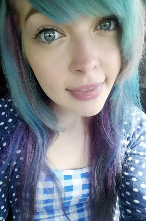 Tongue :P should I go back to blue or keep it red?  by Astro_bunnies