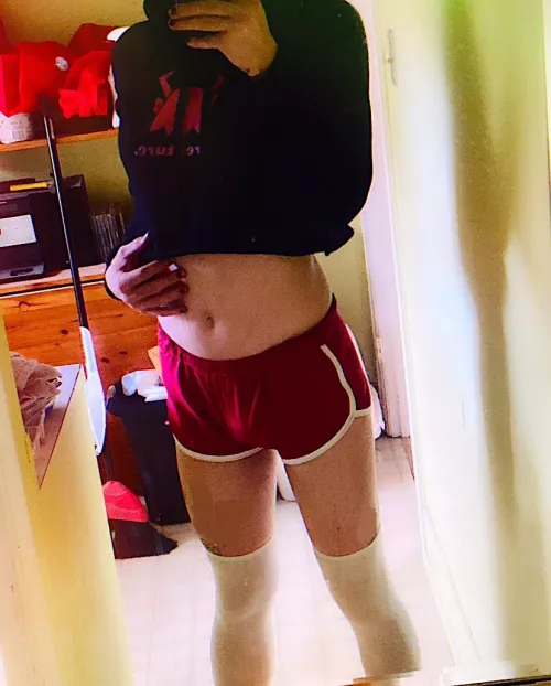 who likes short shorts?😊 by Offdellow