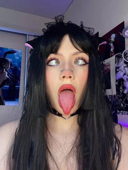 Will take me in your arms? by mariinkit