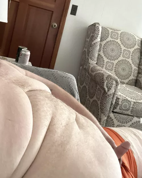 Wish somebody would walk in by Comprehensive_Quit75