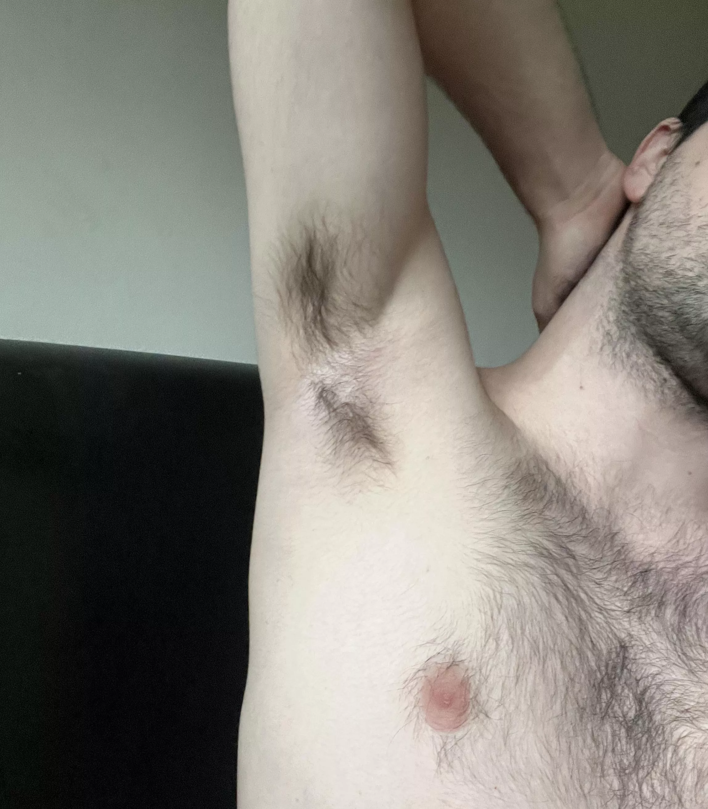 You like musky alpha scent??💪🏼💦 Dms open😈 posted by HungYoungAlpha-