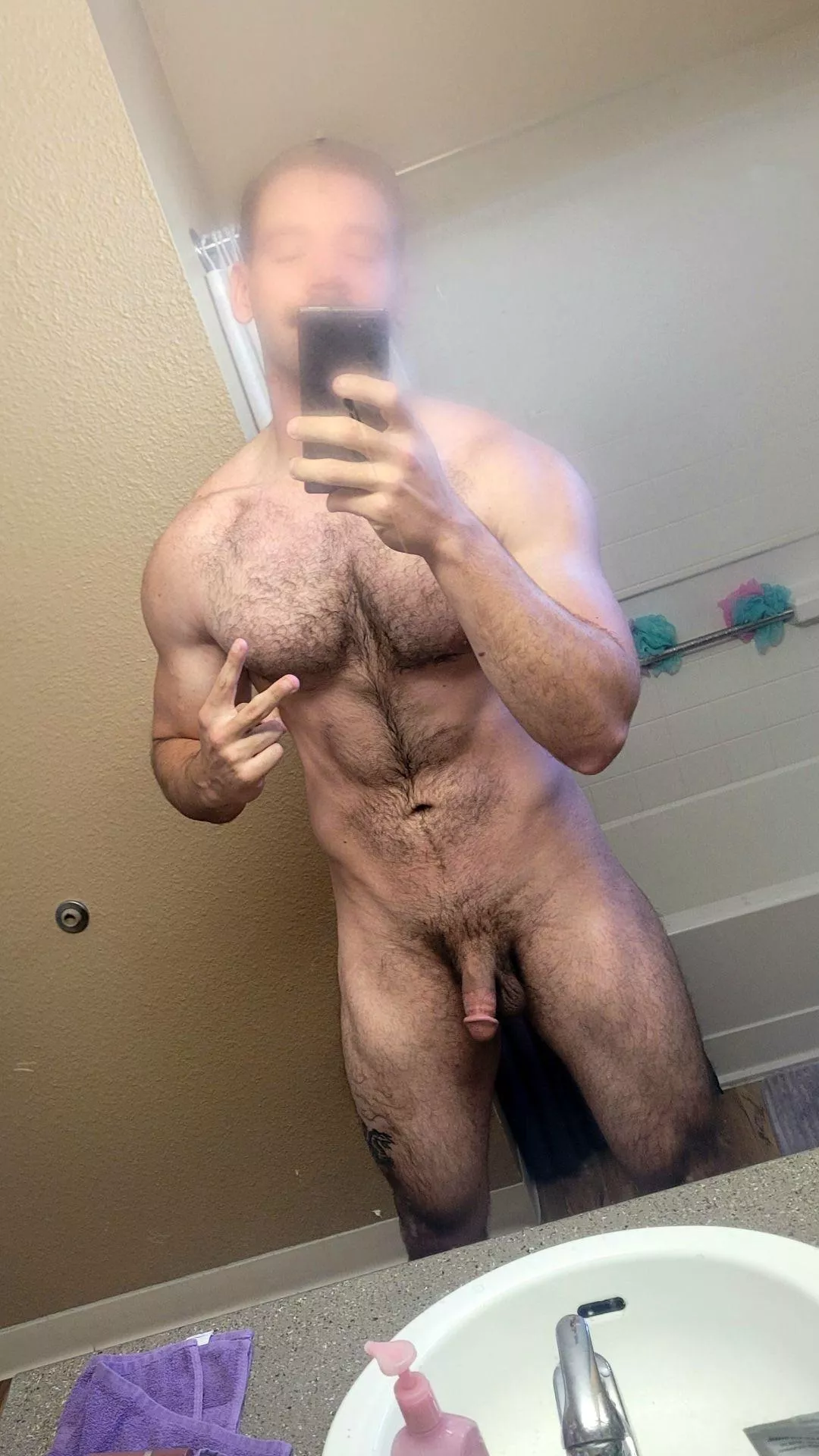 29, 6’4”, 254lbs posted by GoodFishBadFish-11