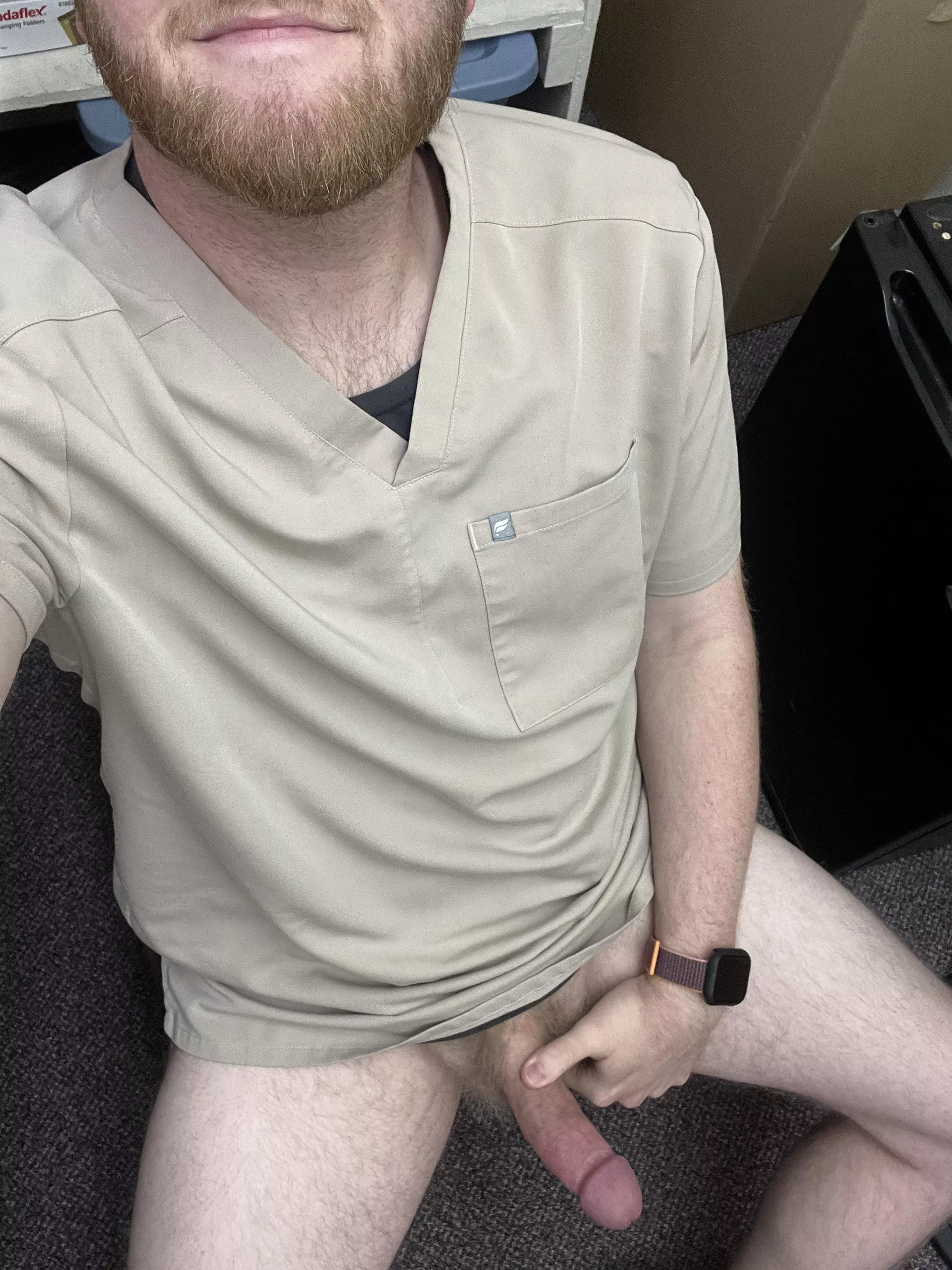 (30) married dad. Horny at work, as usual. Can’t keep it in my pants. posted by jasonbsmith9