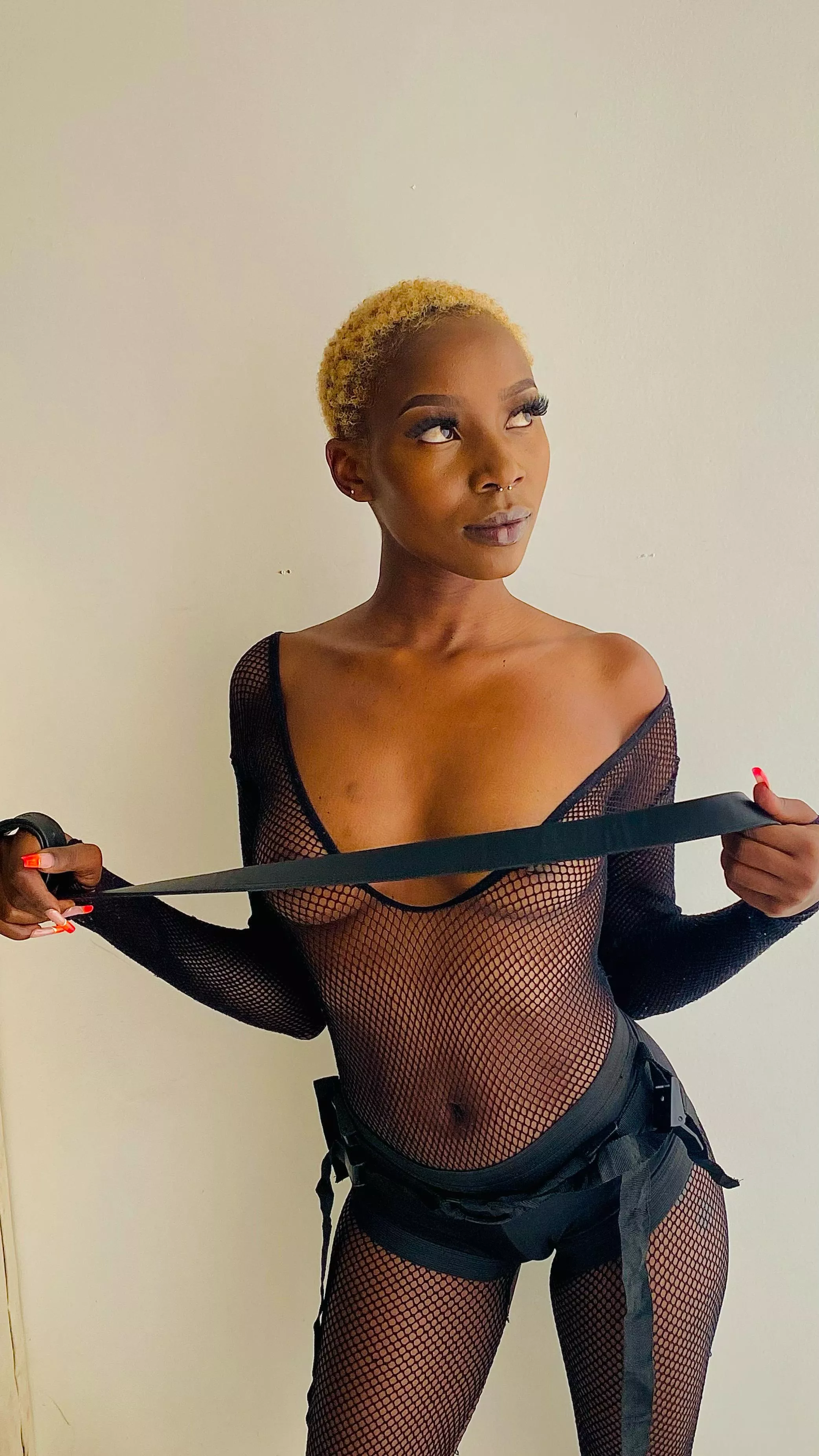 Am I good at feeding your fetish for revealing clothing? posted by HonestlyParalle