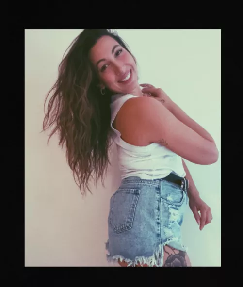 Aussie babe  by indiwinter