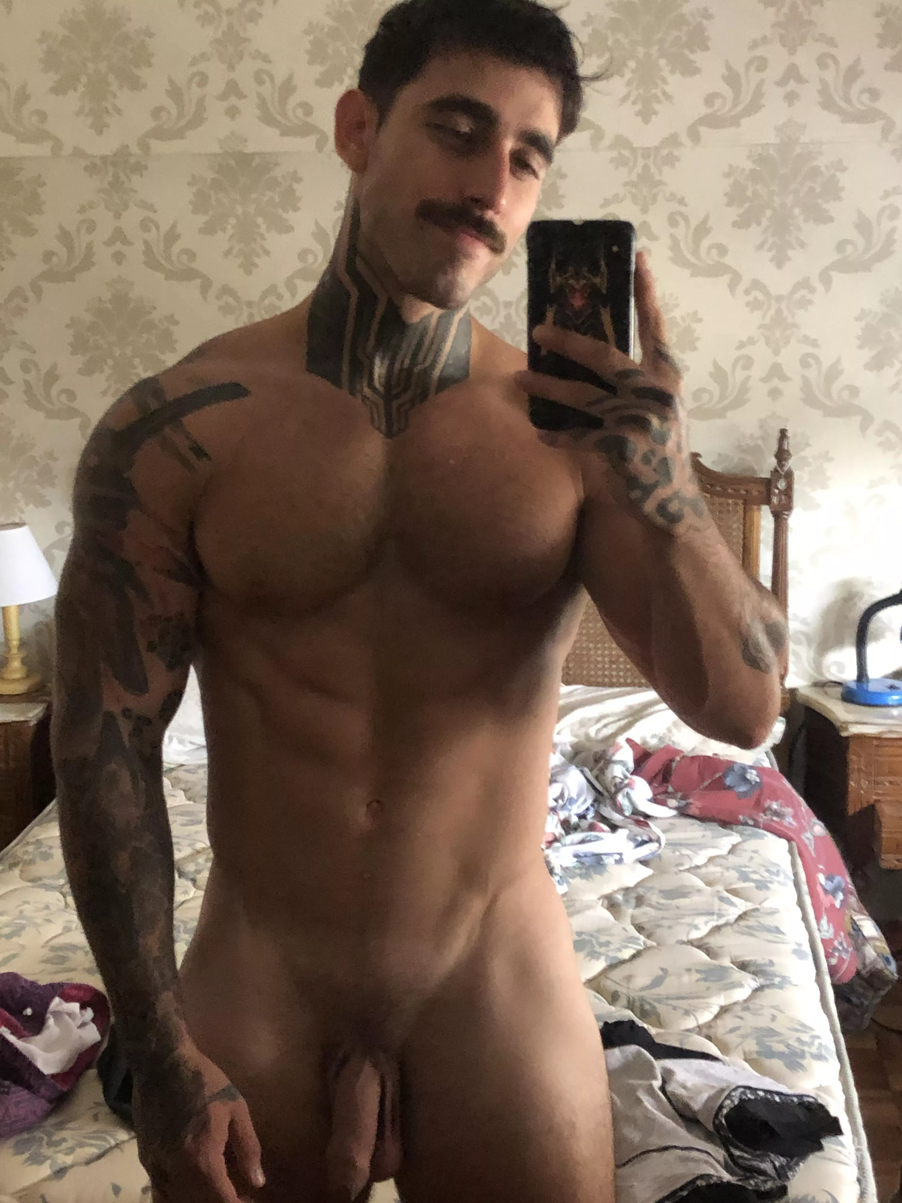 Care to give me a hand to make the bed?? posted by The_acido