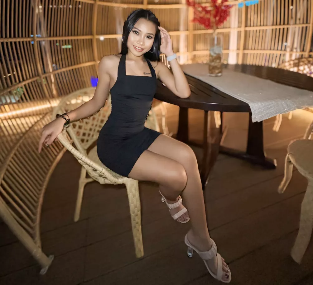 Classy in my black dress posted by PerceptionBulky8280