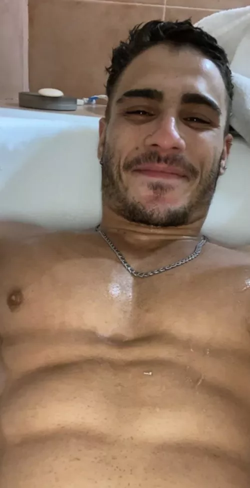 Could you be my bubble? by OliverKinggxoxo